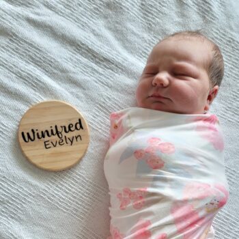 Family birth story photograph